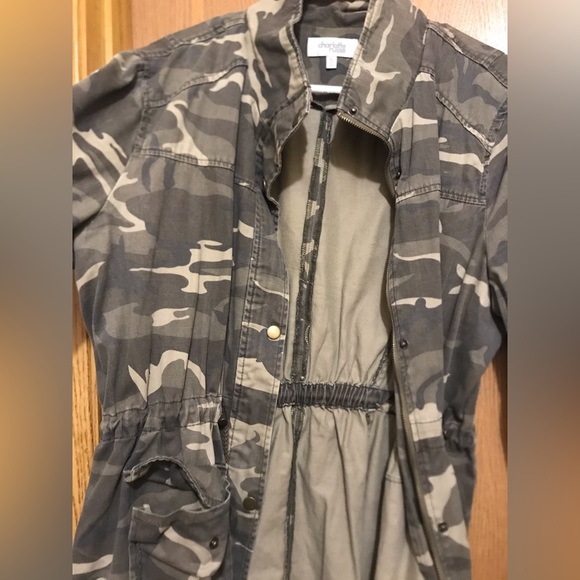 Charlotte Russe camo jacket - Picture 5 of 9